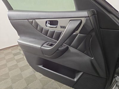 2014 INFINITI QX70 Base