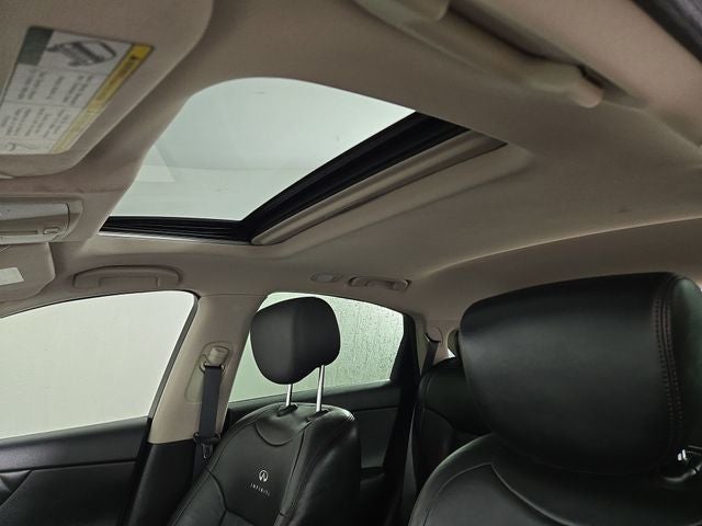 2014 INFINITI QX70 Base