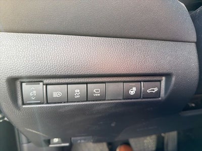 2023 Toyota Venza LE