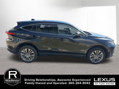 2023 Toyota Venza LE