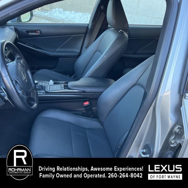 2023 Lexus IS 300