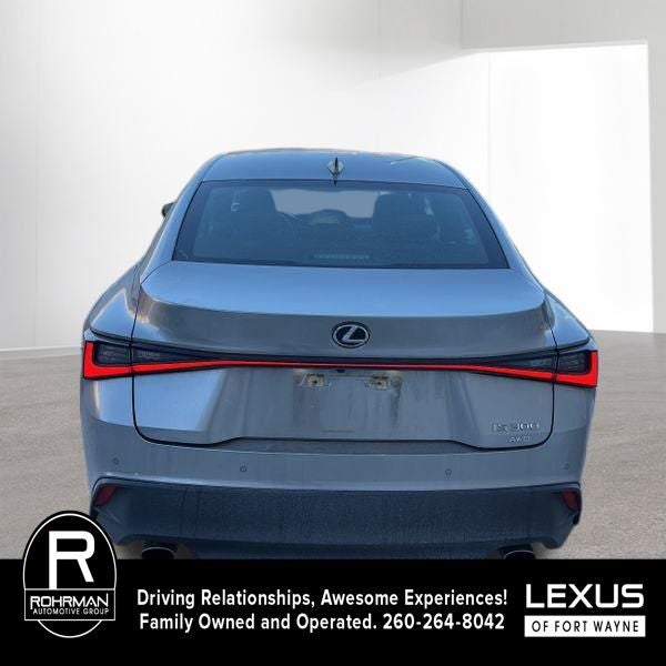 2023 Lexus IS 300