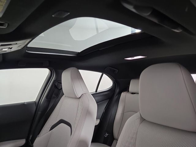 2020 Lexus UX 250h Base