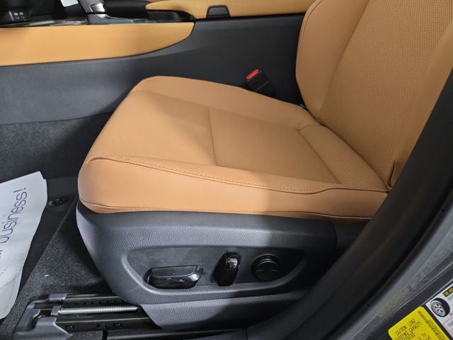 2025 Lexus UX PREMIUM AWD