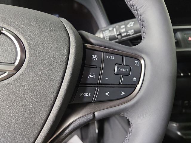 2026 Lexus UX PREMIUM AWD