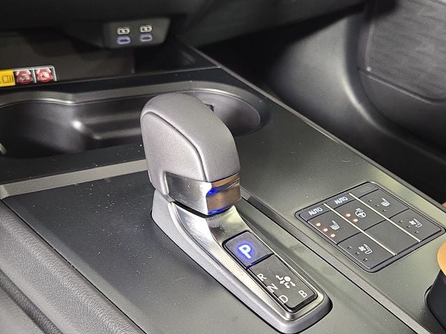 2025 Lexus UX PREMIUM AWD