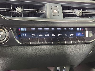 2026 Lexus UX 300h Premium