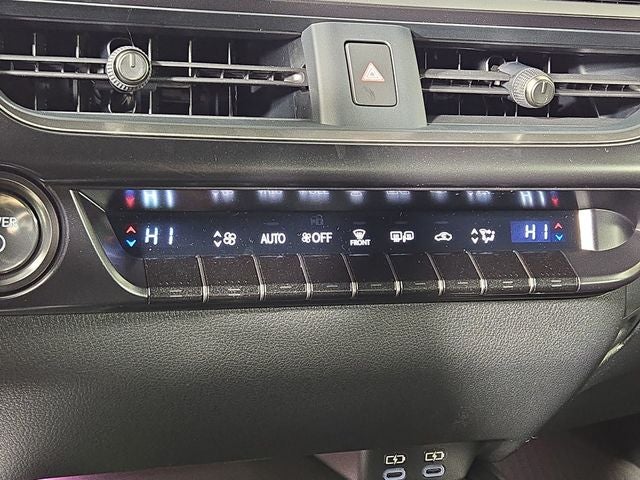 2026 Lexus UX 300h Premium