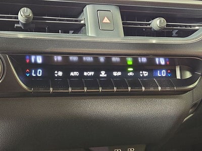 2026 Lexus UX PREMIUM AWD