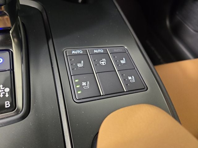 2026 Lexus UX PREMIUM AWD