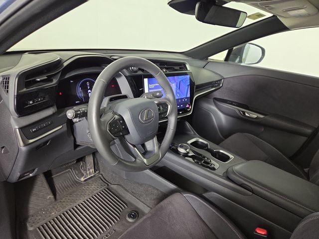2023 Lexus RZ 450e Luxury