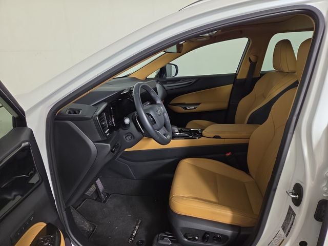 2025 Lexus NX 350h Premium