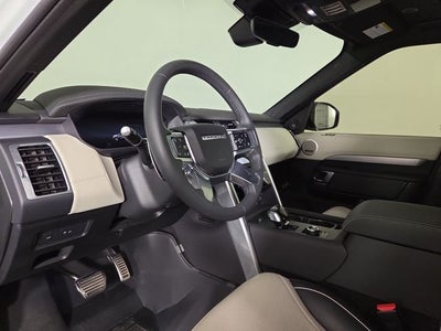 2024 Land Rover Discovery Dynamic SE