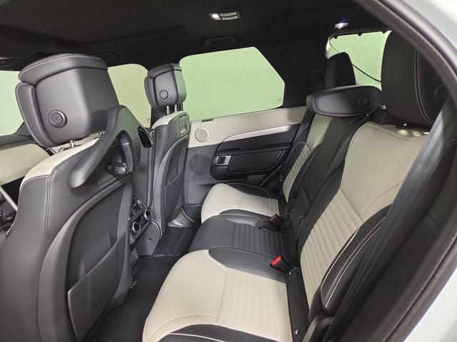 2024 Land Rover Discovery Dynamic SE