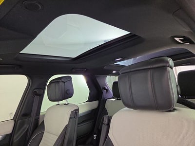 2024 Land Rover Discovery Dynamic SE