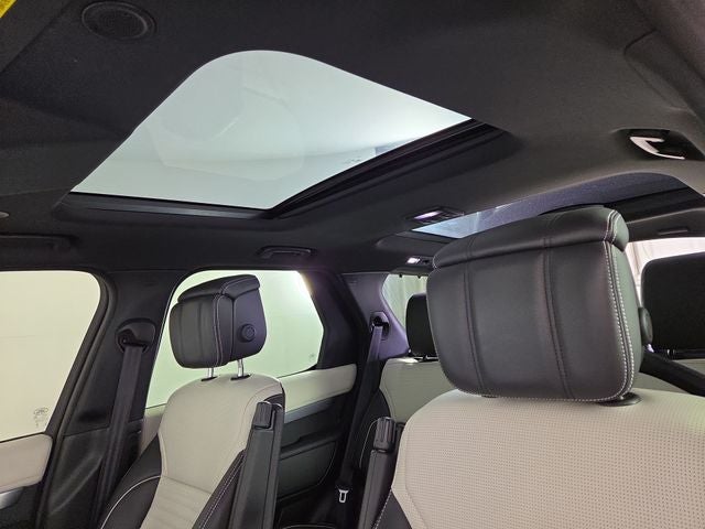 2024 Land Rover Discovery Dynamic SE