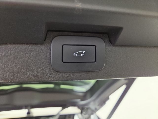 2024 Land Rover Discovery Dynamic SE