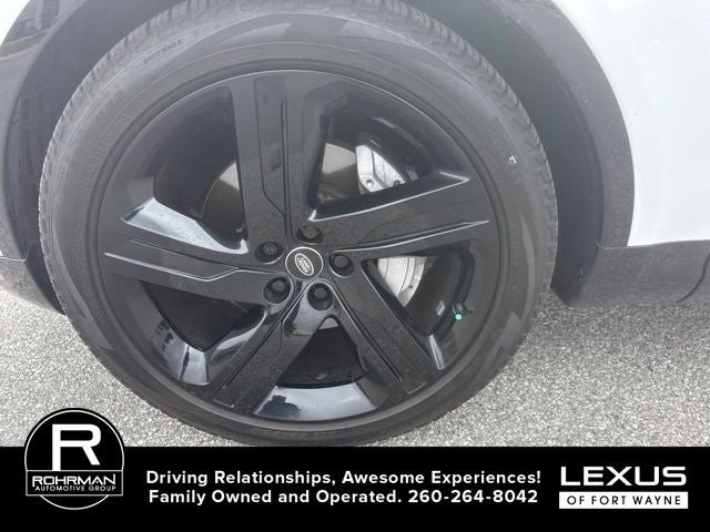 2024 Land Rover Discovery Dynamic SE