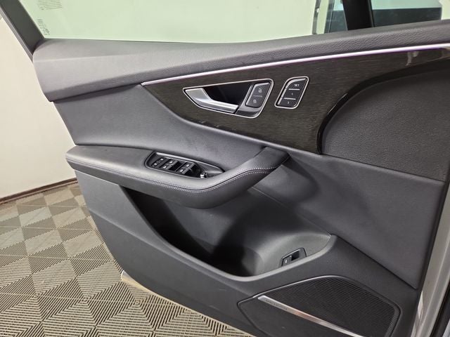2025 Audi Q7 55 Premium Plus quattro