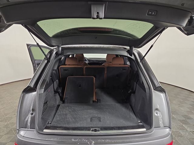 2021 Audi Q7 55 Prestige quattro